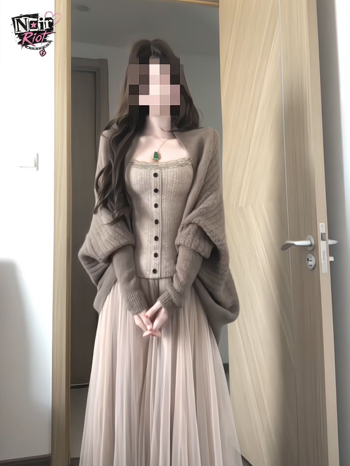 Elastic Lace Trim - シャンパンクリーム色の韓国風エレガントな3点セット。女性用、バットスリーブのニットカーディガン、レーストリム、ボタン付き、スクエアネックのキャミソール、メッシュ素材のロングスカート。