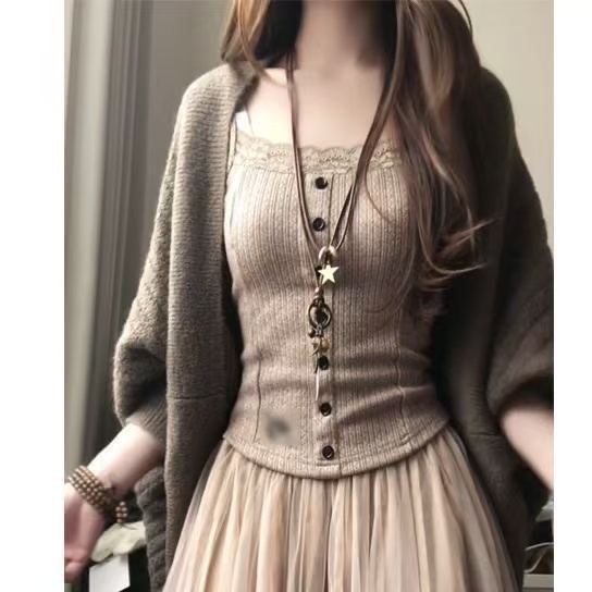 シャンパンクリーム色の韓国風エレガントな3点セット。女性用、 - Elastic Lace Trim のレビューと価格